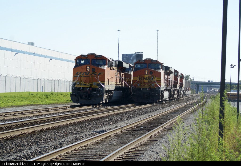 BNSF 7766